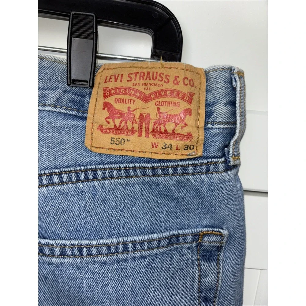 Vintage Levis 550 Jeans Men 34x30 Blue Denim Relaxed Fit Y2k Light Wash READ